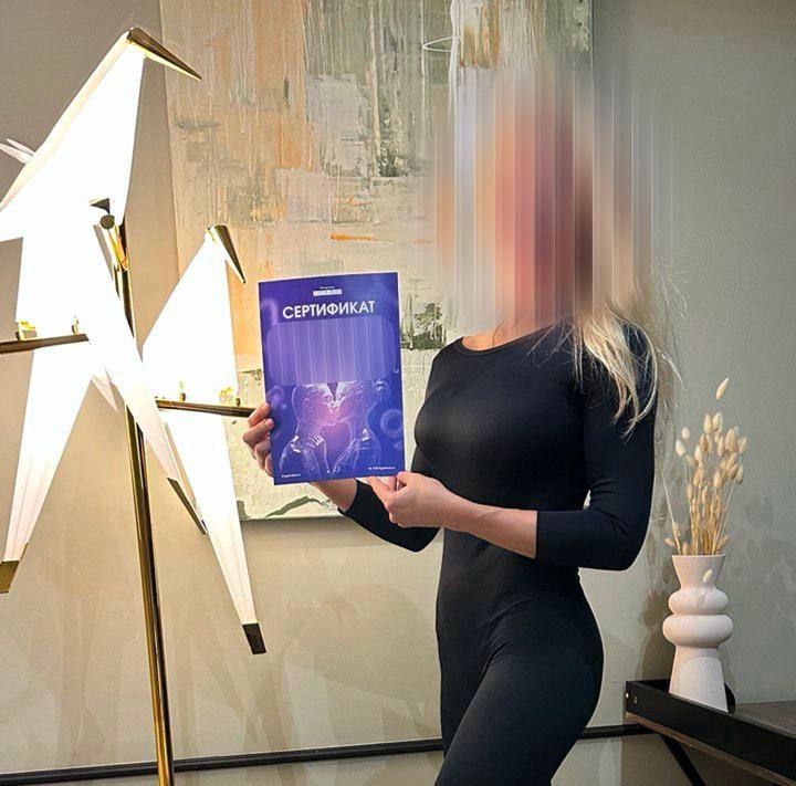 Фото ученицы прошедшей курс по горловому минету в онлайн-формате